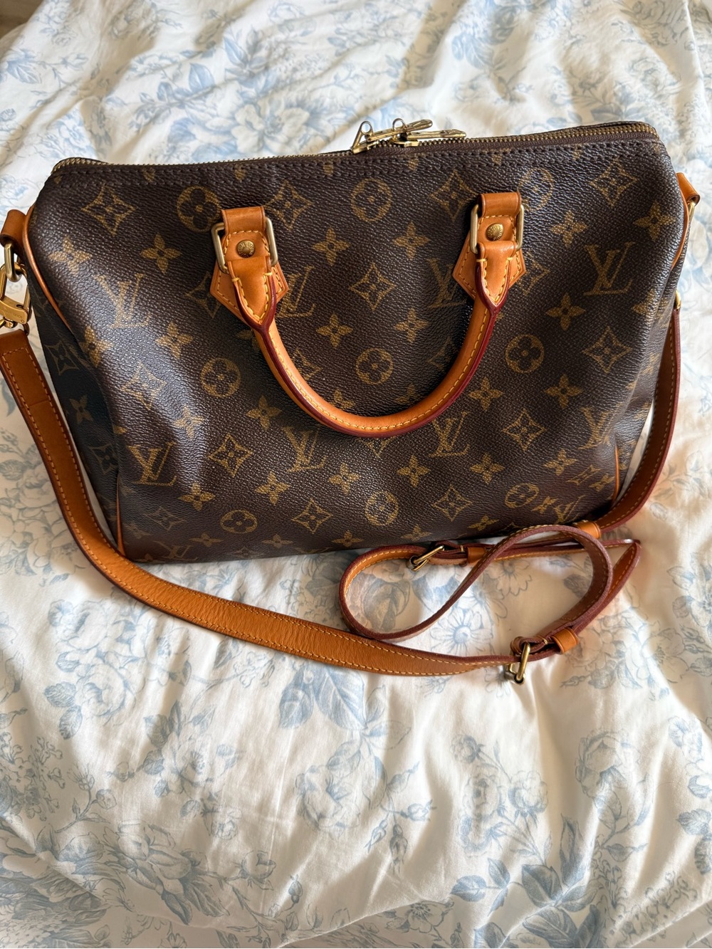 Louis Vuitton Monogram Speedy *MORE PICTURES TO ORIGINAL LISTING*